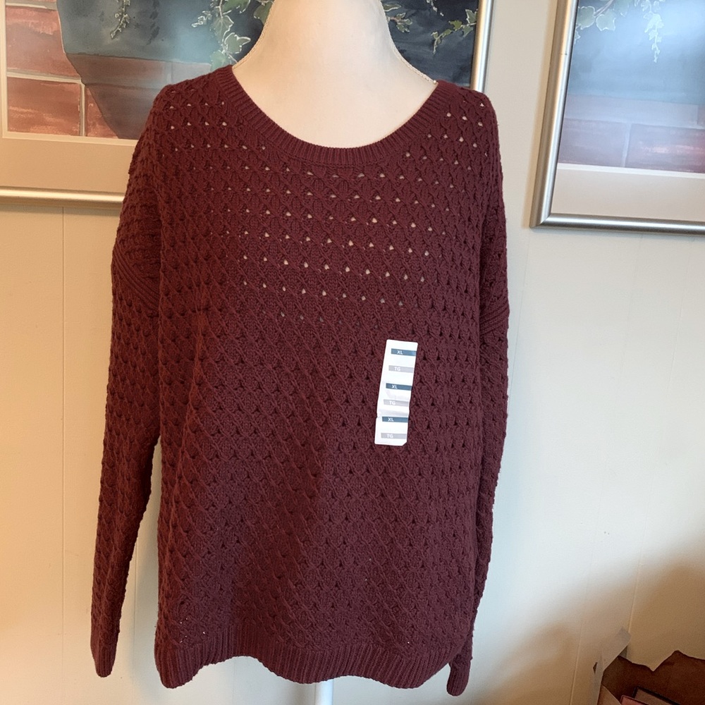 Old Navy burgundy sweater.